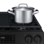 Cocina a Gas Samsung - 6,0 Pies Cubicos / NX9100D / Perillas de Precisión Stainless Steel / NSG6DG8300SRAA