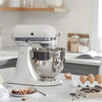 Batidora KitchenAid Artisan 4.7L cabezal inclinable - Milkshake (KSM150PSMH) - Imagen 3