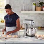 Batidora KitchenAid Artisan 6.6L con bowl elevable - Contour Silver (KSM70SKXXCU) - Imagen 4