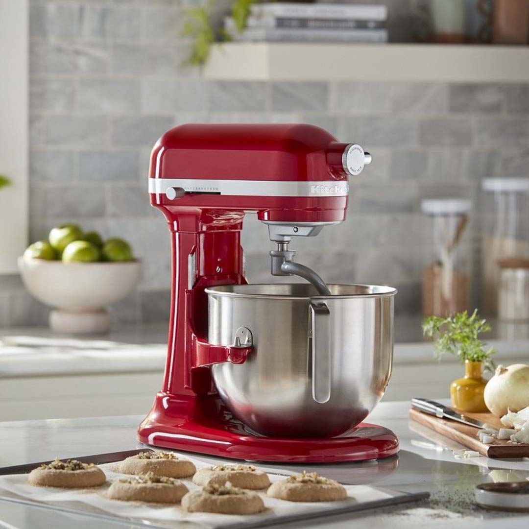 KitchenAid Artisan Series 7 Quart Bowl-Lift Stand Mixer KSM70SKXXER Empire Red (1) Batidora KitchenAid Artisan 6.6L con bowl elevable - Empire Red (KSM70SKXXER) - Imagen 1